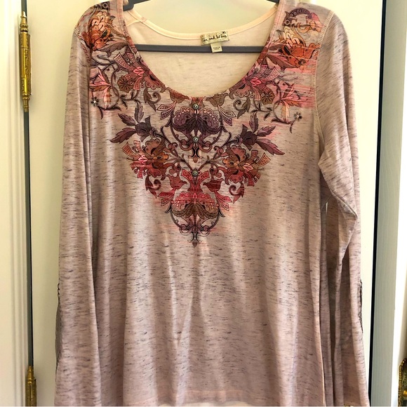 Live and Let Live top - Picture 3 of 10